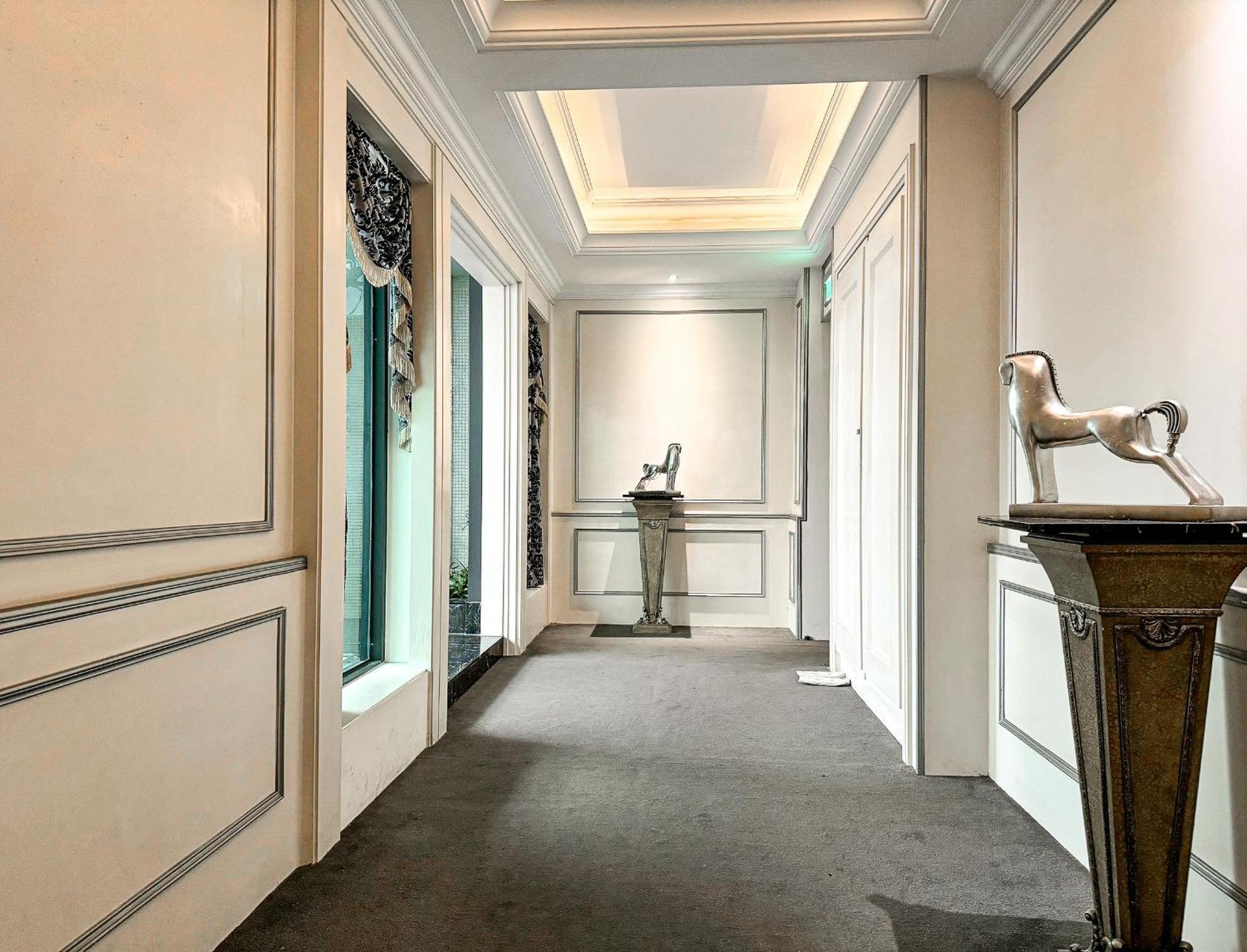 All-Ur Boutique Motel - Taichung Branch Bagian luar foto