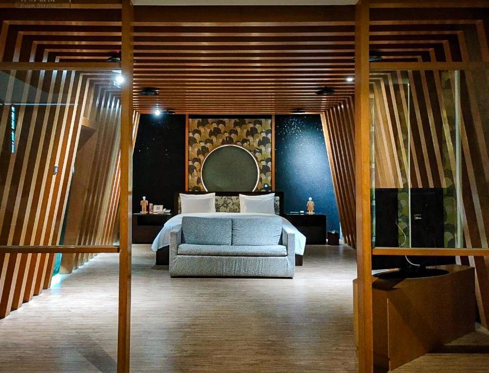All-Ur Boutique Motel - Taichung Branch Bagian luar foto