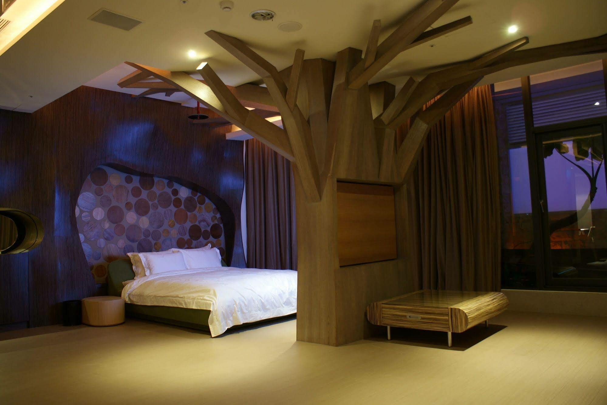 All-Ur Boutique Motel - Taichung Branch Bagian luar foto
